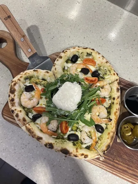Alone Pizza