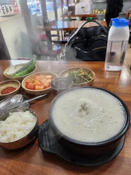 Kwon Seobang Sundae Guk Jonggak