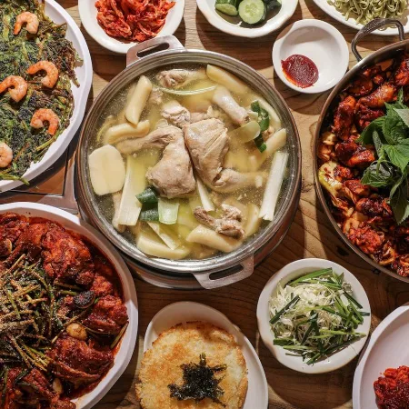 Dak Hanmari Ttukdak Seongsu Main Branch
