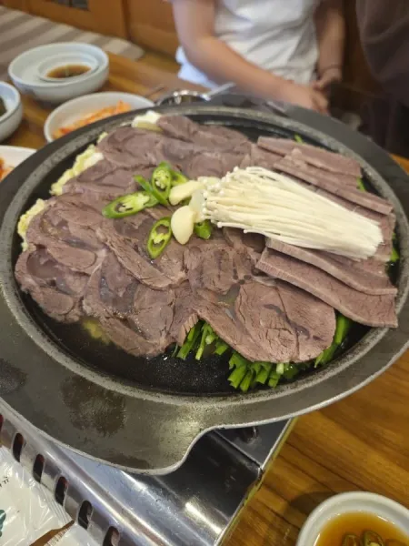 Bujatjip Seolleongtang