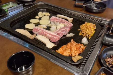제주하루방똥돼지