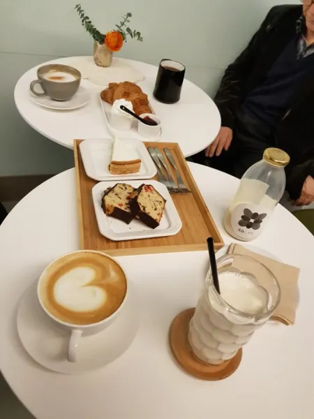 Ilo Cafe