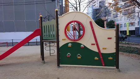 Yakuin Park