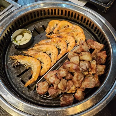 Hwapo Restaurant Hwanghak Sageori Branch