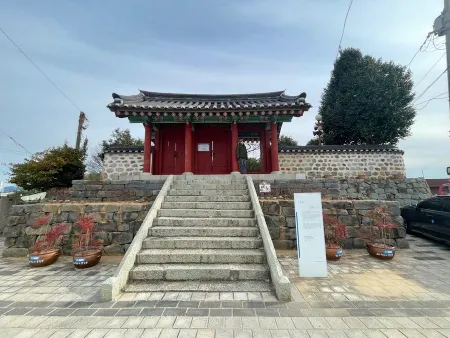 Tongje Igong Sugun Daecheopbi and Tarubi