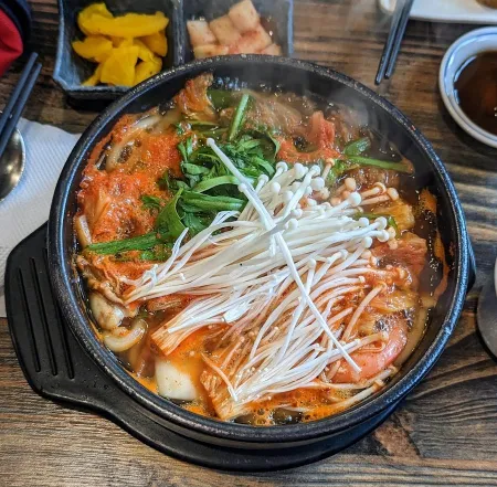 Apgujeongharu Jongno