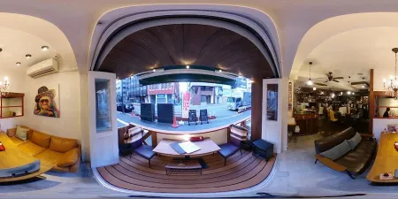 PIZZA BAR 裏秋葉原