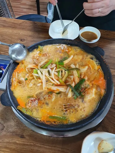 Gimakhin Mul Dakgalbi Yeonsinnae Branch