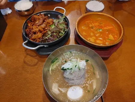 서울밥집 노량진점