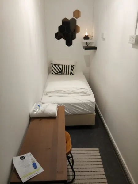 BOND Boutique Capsule Hotel, Bugis