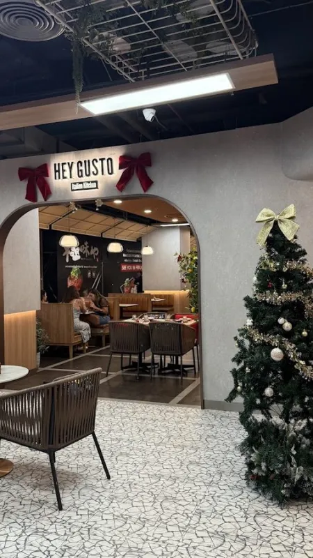 Hey Gusto Central World