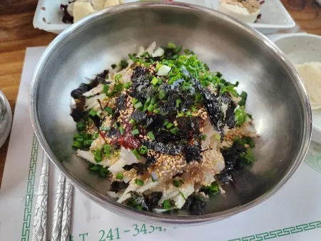 Sinsujeong Hoe Restaurant