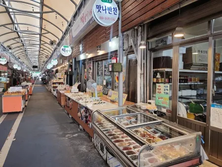 Dapsimni modern market