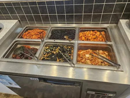 Hyeon Food Buffet