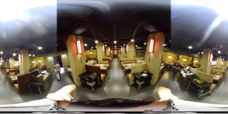 問鼎 ‧ 皇上吉祥 麻辣養生鍋-西門店
