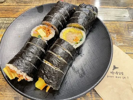 청담동마녀김밥 공덕점