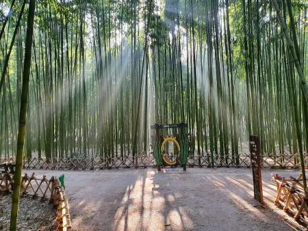 Taehwagang National Garden