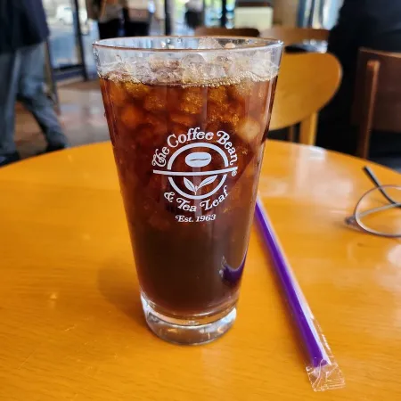 커피빈 여의도순복음교회옆점