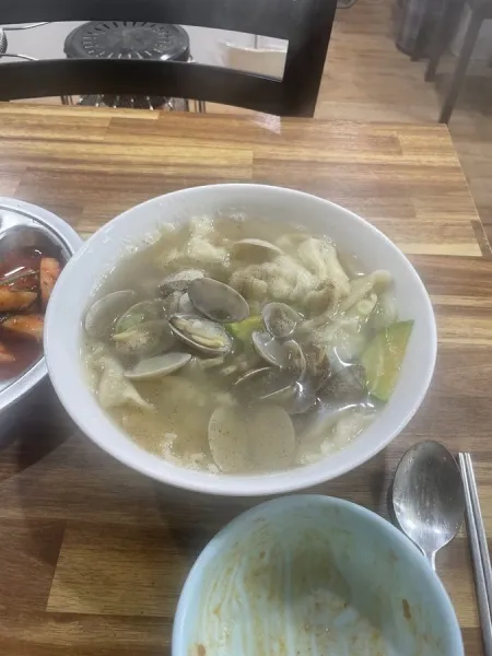 흥부네바지락칼국수