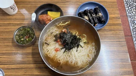 우리분식 멸치국수