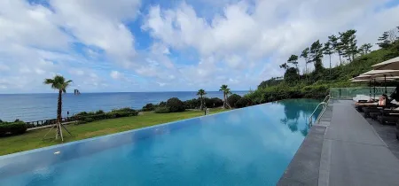 Parnas Hotel Jeju