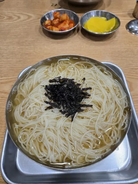 Somunnan Myeongpum Janchi Guksu
