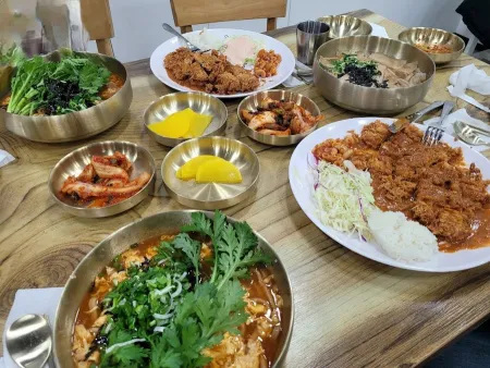 홍두깨본칼국수