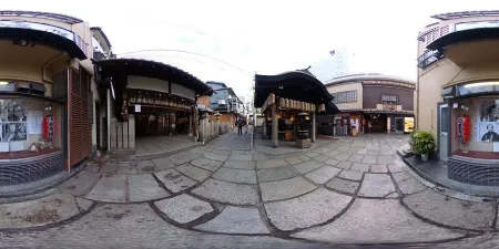 Kushikatsu Yokozuna Hozenji