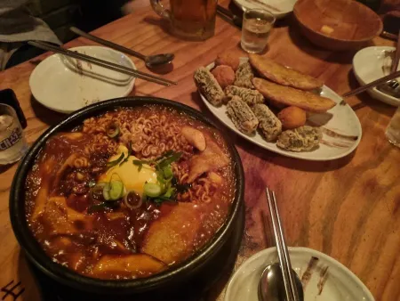Yeokjeon Halmeoni Beer Seomyeon Branch