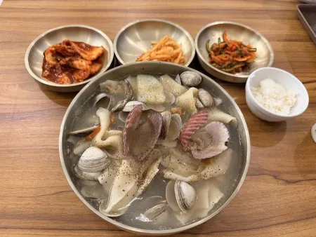 Cheongdam Isuyuk Ae Kalguksu