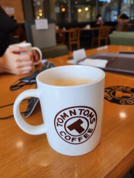 Tom N Toms Coffee