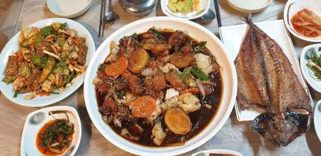 Hahoe Gilmok Restaurant
