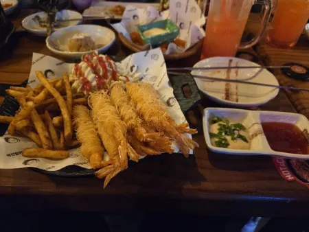 Yeokjeon Halmae Beer Busan Songdo Beach Branch