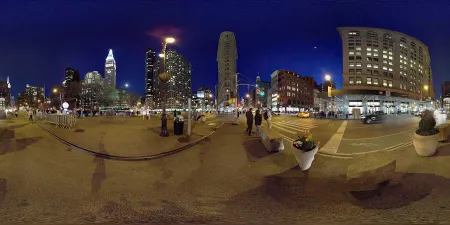 플랫아이언 퍼블릭 플라자