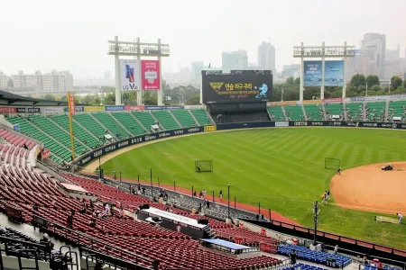 蠶室補助競技場