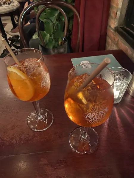 Le Café des Stagiaires | Rooftop & Bistro