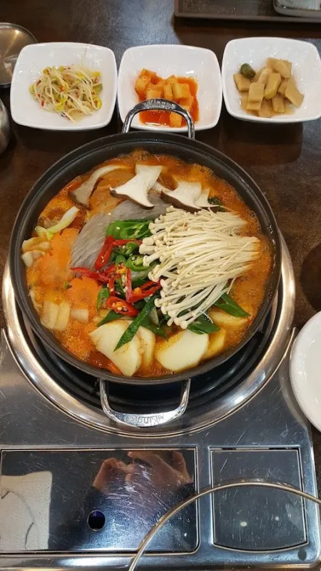 Chamjin Gamyeongga Gyeongju Jungang Branch