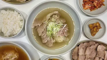 정담돼지국밥 마곡본점