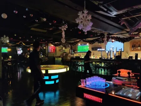 Vesper Bar