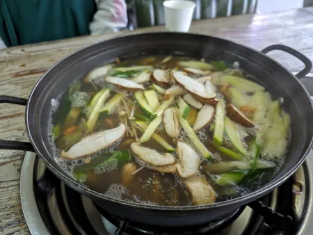 Kalguksu Mandeuneun Saramdeul