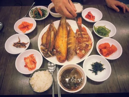 Taejongdae Jagalchi Jeukseok Saengseon Gui