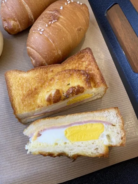 Bread 2805