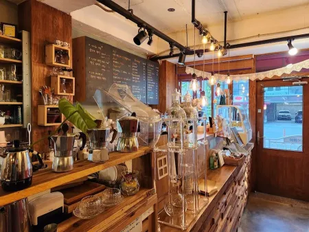 Byeolbit Cafe Dalbit Cha