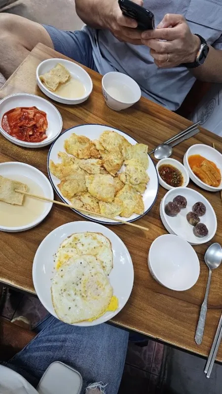 Jinguk Haejangguk