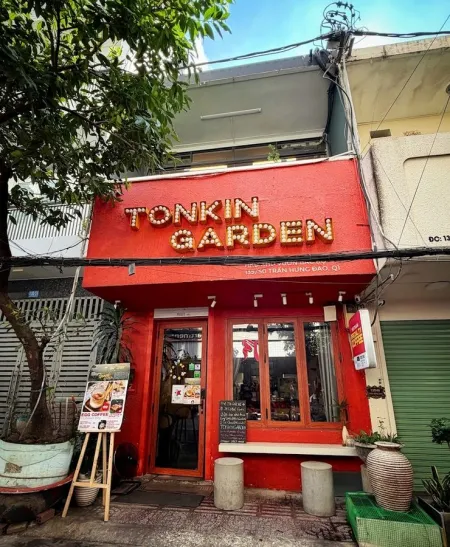 Tonkin Garden Egg Coffee & Eatery