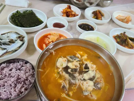 Cheongjeong Mak Sseori Hoesenta