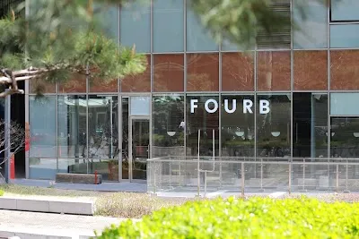 FourB, Gwanghwamun