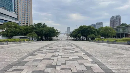 Symbol Promenade Park