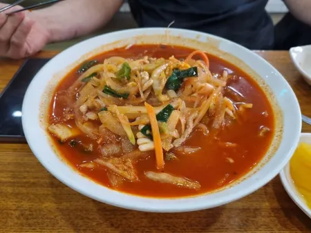 Samonim Jjamppong