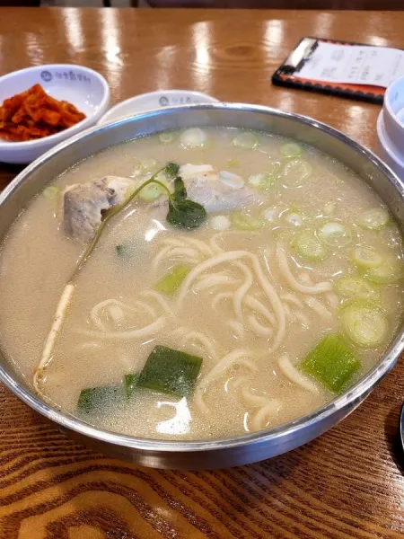 Hyeonpung Dak Kalguksu Andong Okdong Branch